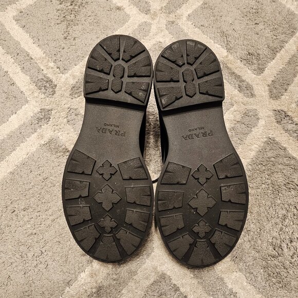 Us men's size 7 Prada Diapason lace up - Picture 6 of 6